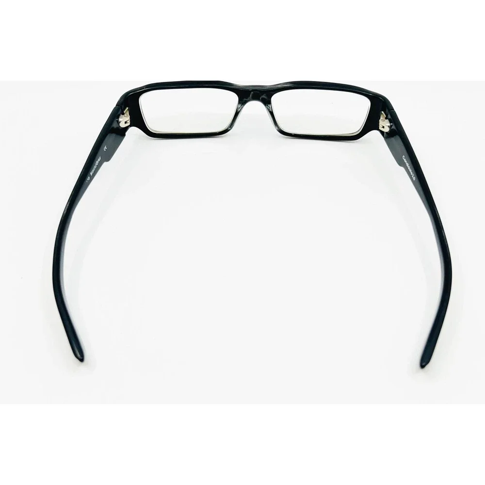 Oakley first case included